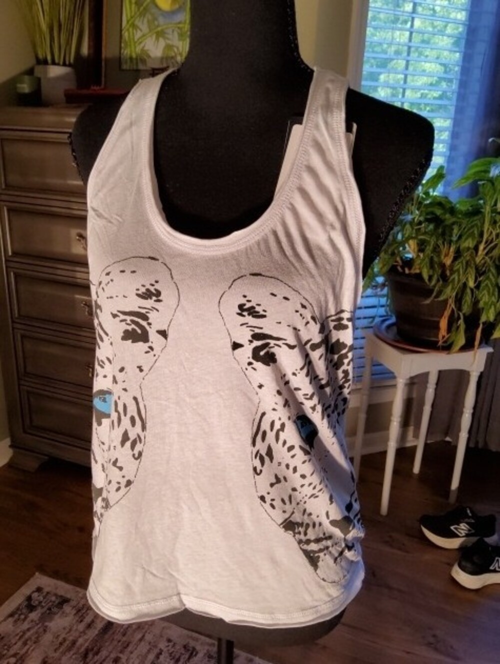 Chaser Racerback Tank Leopard Graphic Raw Edges NIP Medium - Picture 2 of 16